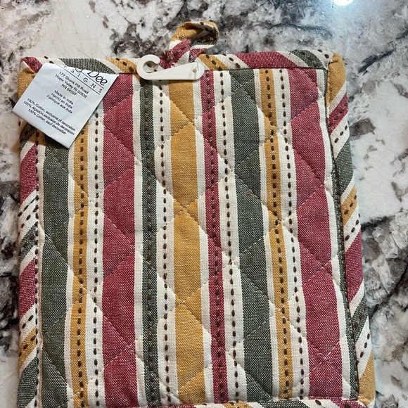 Pot Holder with Embroidered Turkey - Picture 2 of 2